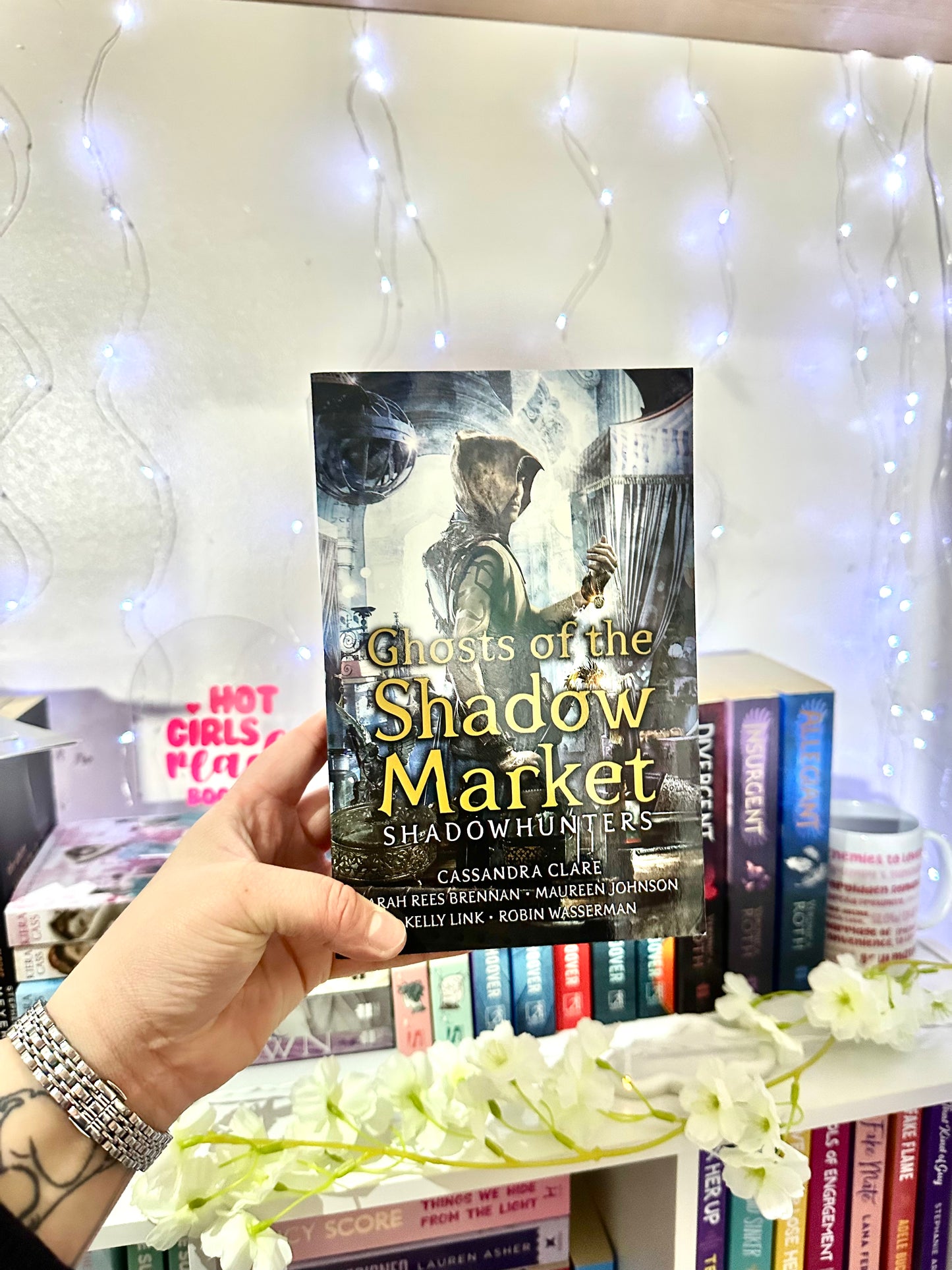 Ghosts of the Shadow Market - Cassandra Clare